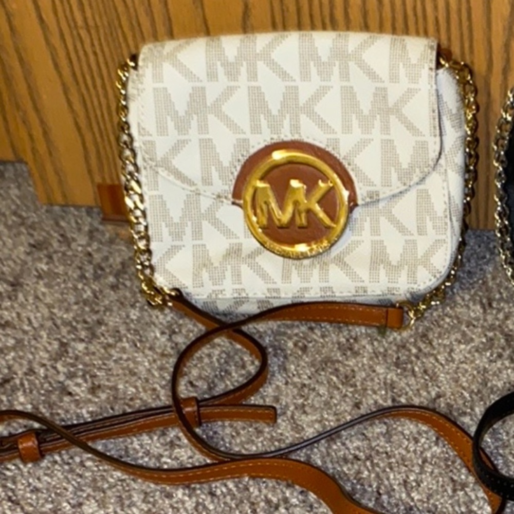 Michael Kors small purse.